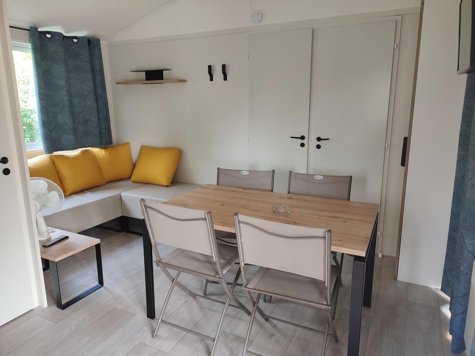 Camping Sites Et Paysages Les Pres Hauts Sisteron Eksteriør billede